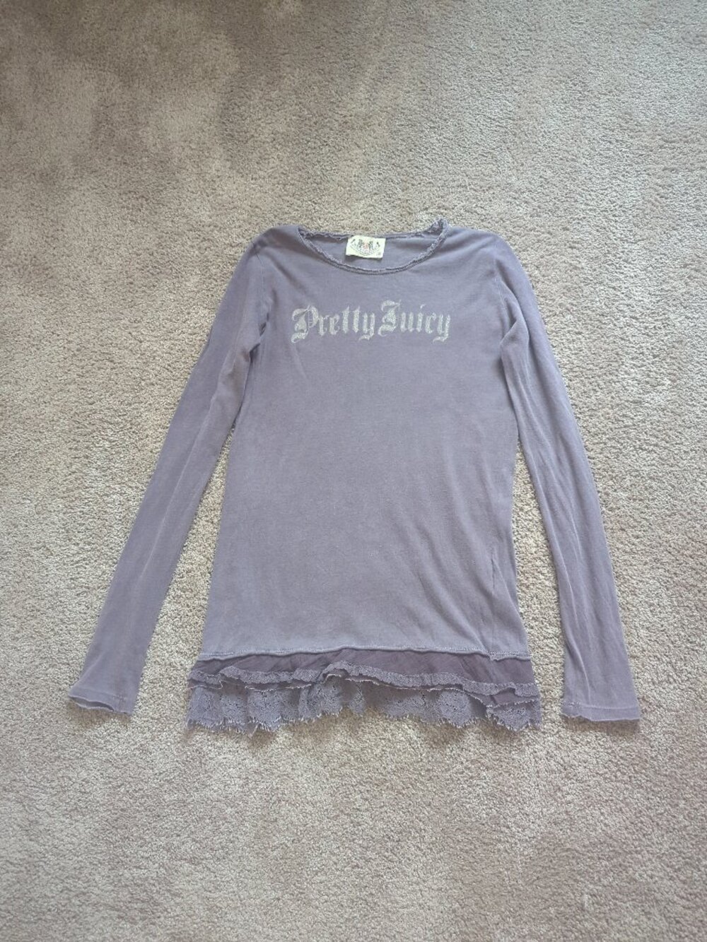 Vintage Y2K Juicy Couture "Pretty Juicy" Long Sleeve Lace Hem Size M
